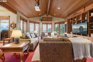 747 Oak St, Cannon Beach, OR 97110 - Photo 7