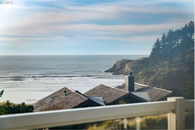 747 Oak St, Cannon Beach, OR 97110 - Photo 13