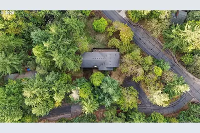 551 Brookside Dr, Eugene, OR 97405 - Photo 43