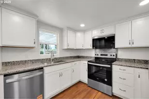 2665 E St, Springfield, OR 97477 - Photo 13