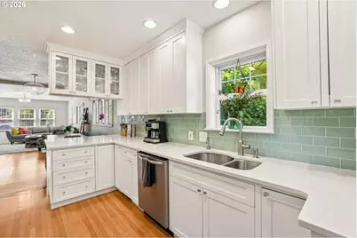 2747 NW Raleigh St #2, Portland, OR 97210 - Photo 11