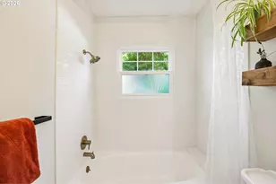 2747 NW Raleigh St, Portland, OR 97210 - Photo 15