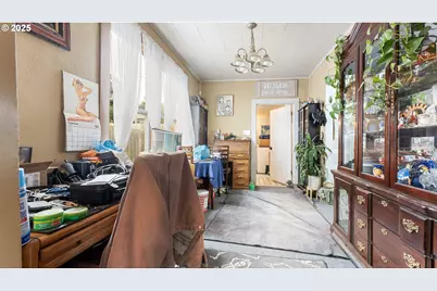 625 S 9th St, Coos Bay, OR 97420 - Photo 5