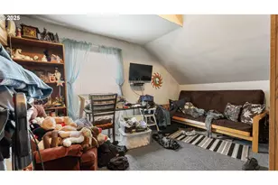 625 S 9th St, Coos Bay, OR 97420 - Photo 15