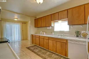 120 SE 7th St, Pendleton, OR 97801 - Photo 13