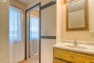 120 SE 7th St, Pendleton, OR 97801 - Photo 25