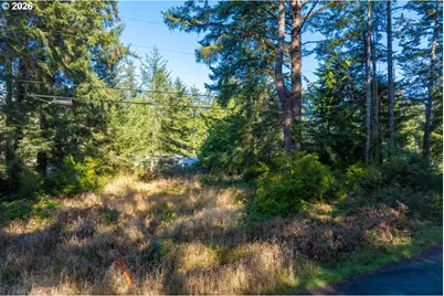 93619 Driftwood Inn Ln, North Bend, OR 97459 - Photo 9