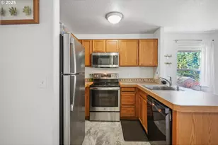 12923 NE Prescott Dr, Portland, OR 97230 - Photo 7