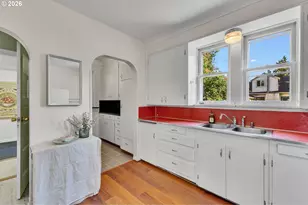 5905 N Minnesota Ave, Portland, OR 97217 - Photo 11