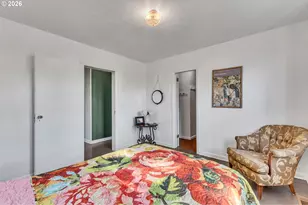 5905 N Minnesota Ave, Portland, OR 97217 - Photo 15