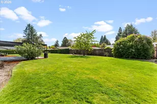 948 NE Queens Ln, Hillsboro, OR 97124 - Photo 41