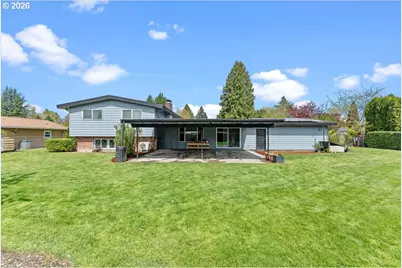 948 NE Queens Ln, Hillsboro, OR 97124 - Photo 39