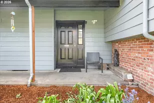 948 NE Queens Ln, Hillsboro, OR 97124 - Photo 5