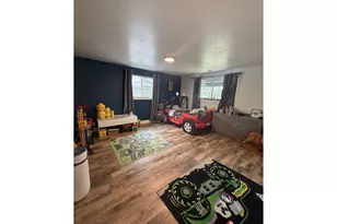 6974 Glacier Dr, Springfield, OR 97478 - Photo 21