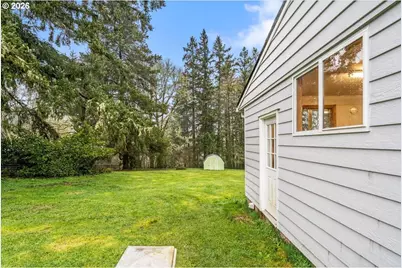 45777 SW Maple Ln, Gaston, OR 97119 - Photo 35