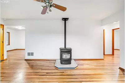 45777 SW Maple Ln, Gaston, OR 97119 - Photo 9