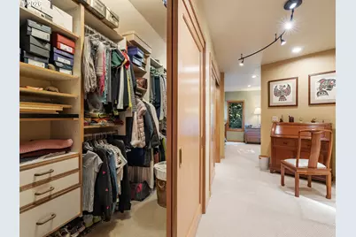 6019 SW Woods Ct, Portland, OR 97221 - Photo 23