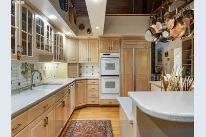 6019 SW Woods Ct, Portland, OR 97221 - Photo 15