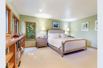 6019 SW Woods Ct, Portland, OR 97221 - Photo 21