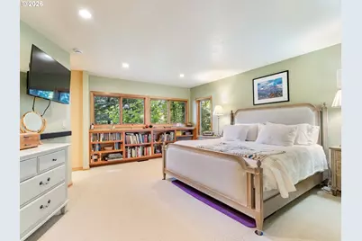 6019 SW Woods Ct, Portland, OR 97221 - Photo 19