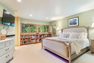 6019 SW Woods Ct, Portland, OR 97221 - Photo 19
