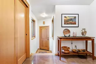 6019 SW Woods Ct, Portland, OR 97221 - Photo 5