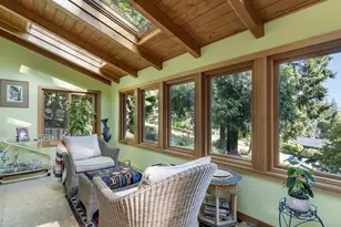 6019 SW Woods Ct, Portland, OR 97221 - Photo 11