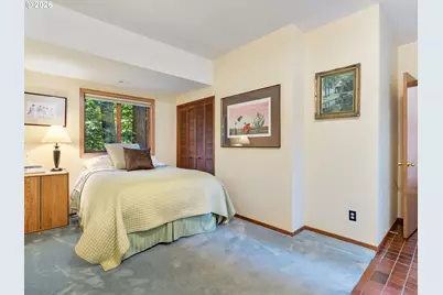 6019 SW Woods Ct, Portland, OR 97221 - Photo 31