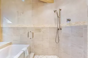 6019 SW Woods Ct, Portland, OR 97221 - Photo 25