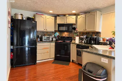1100 Lincoln Ct, Aumsville, OR 97325 - Photo 5