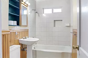 1666 W Myrtle Ave, Roseburg, OR 97471 - Photo 23