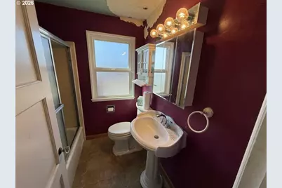 398 Atlantic St, Astoria, OR 97103 - Photo 15