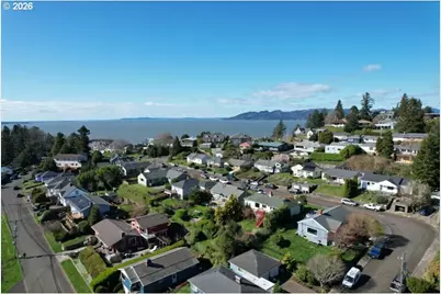 398 Atlantic St, Astoria, OR 97103 - Photo 33