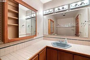 5418 SW 34th Pl, Portland, OR 97239 - Photo 13