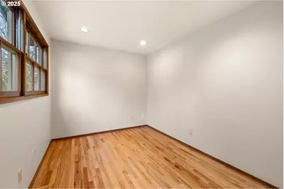 5418 SW 34th Pl, Portland, OR 97239 - Photo 25