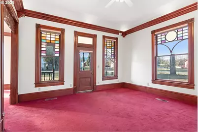 155 N 6th Ave, Elgin, OR 97827 - Photo 5