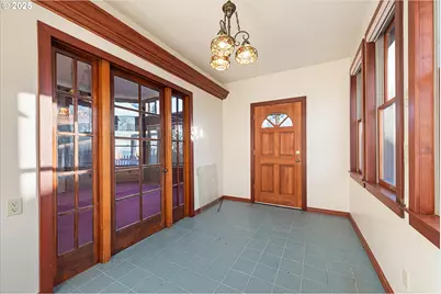 155 N 6th Ave, Elgin, OR 97827 - Photo 7