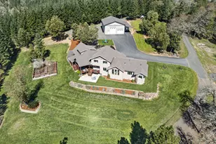 86404 Bailey Hill Rd, Eugene, OR 97405 - Photo 3