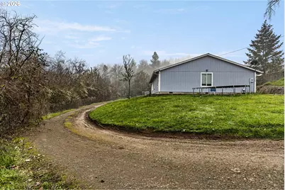 220 Wells Rd, Oakland, OR 97462 - Photo 45