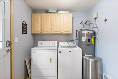 220 Wells Rd, Oakland, OR 97462 - Photo 43