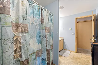 220 Wells Rd, Oakland, OR 97462 - Photo 37