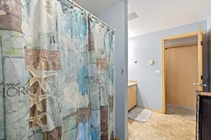 220 Wells Rd, Oakland, OR 97462 - Photo 37