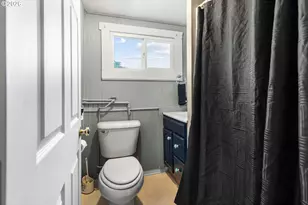 165 SW Delwood St, Pilot Rock, OR 97868 - Photo 23