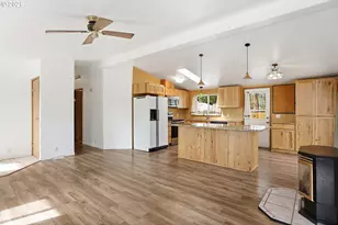 39 N Eagle Point Rd, Tygh Valley, OR 97063 - Photo 15