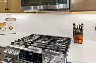 1960 Silverstone Dr, Forest Grove, OR 97116 - Photo 9