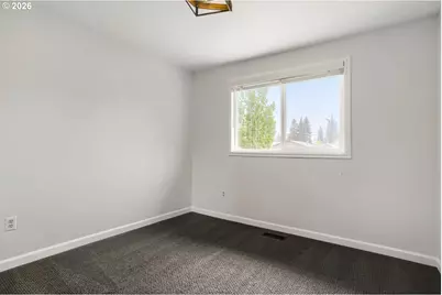 854 NE 16th Ave, Canby, OR 97013 - Photo 17