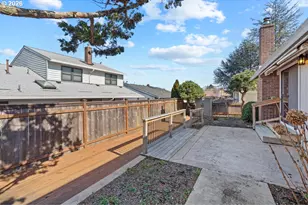 14859 NE Thompson St, Portland, OR 97230 - Photo 23