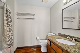 14859 NE Thompson St, Portland, OR 97230 - Photo 17