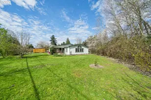 609 NE South Shore Rd, Portland, OR 97211 - Photo 5
