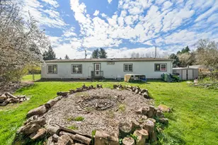 609 NE South Shore Rd, Portland, OR 97211 - Photo 39